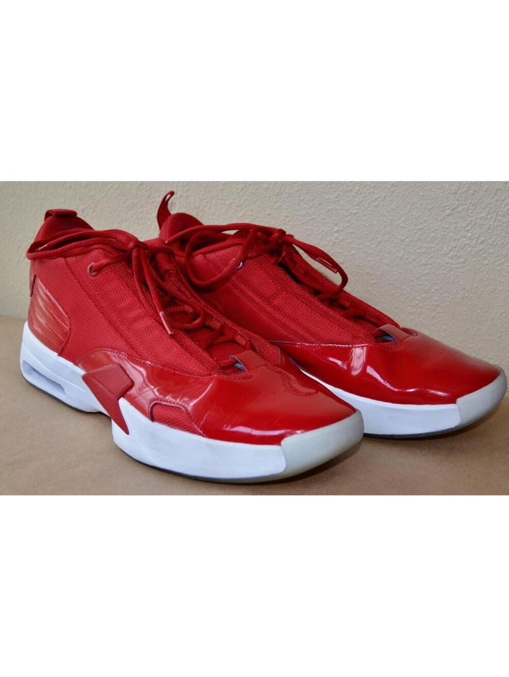 Size 12 - Air Jordan Max Aura 6 Varsity Red Mens
